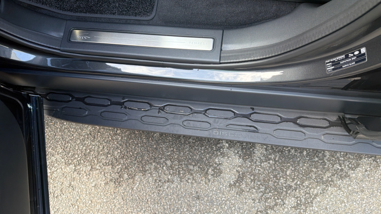 Land Rover Discovery 3.0 D350 Tempest 5dr Auto Diesel Station Wagon